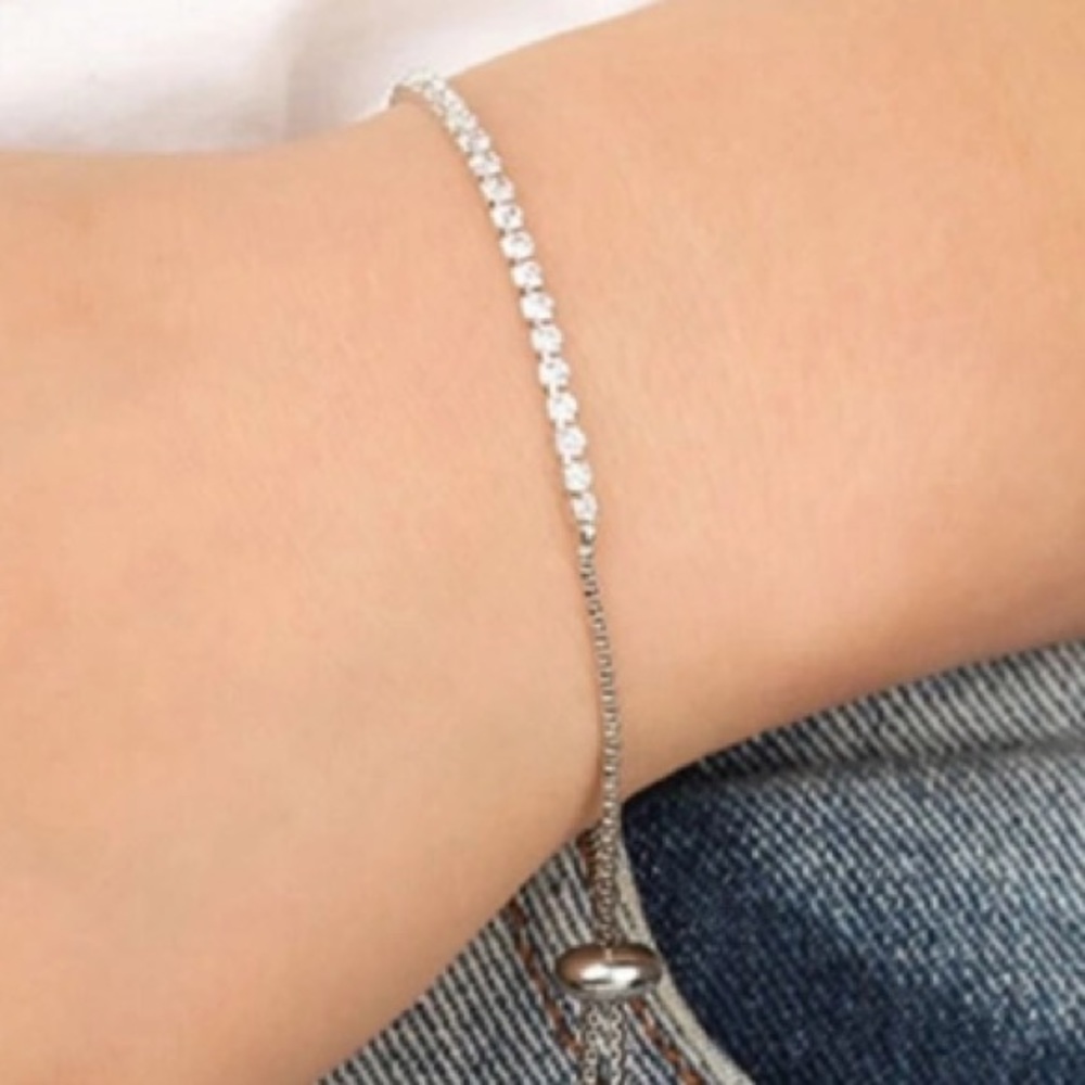 NEW!💙💎DELICATE SILVERY TENNIS BRACELET💎💙ZIRCON - Picture 6 of 8
